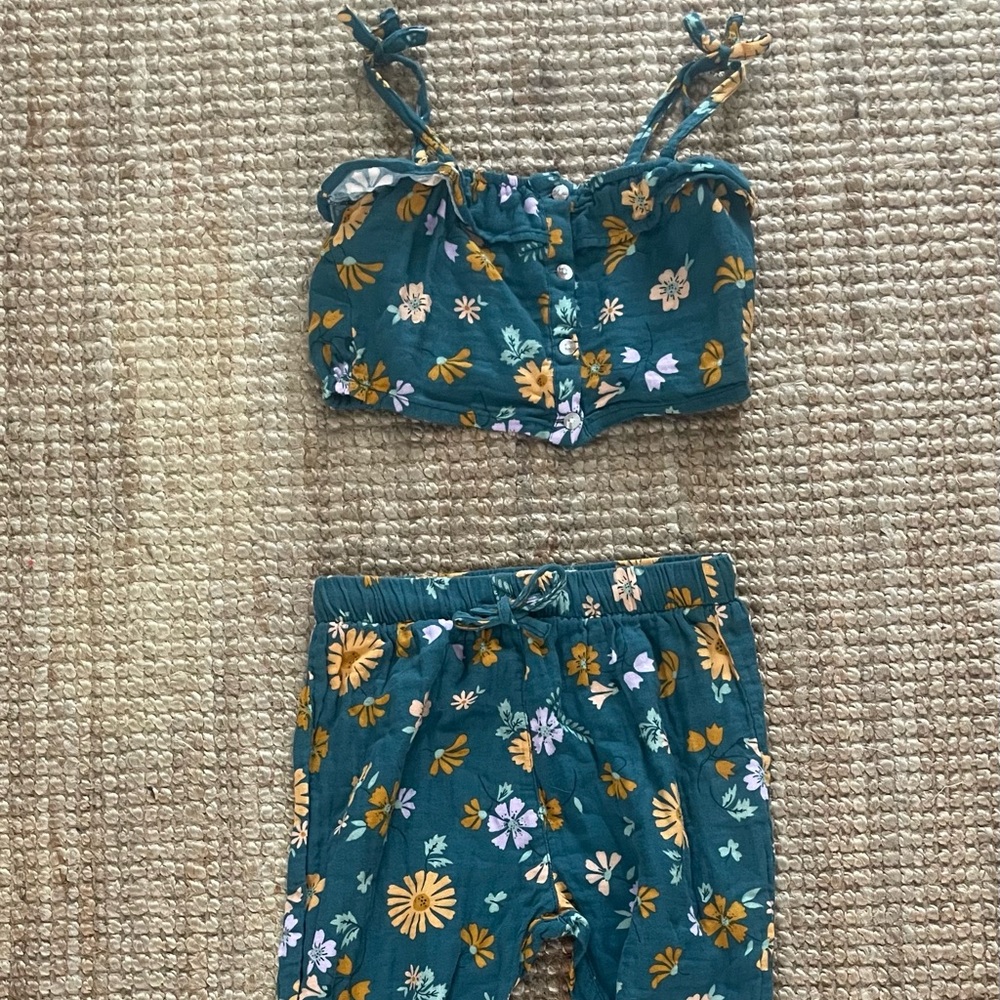 Cotton On crop top and pant set